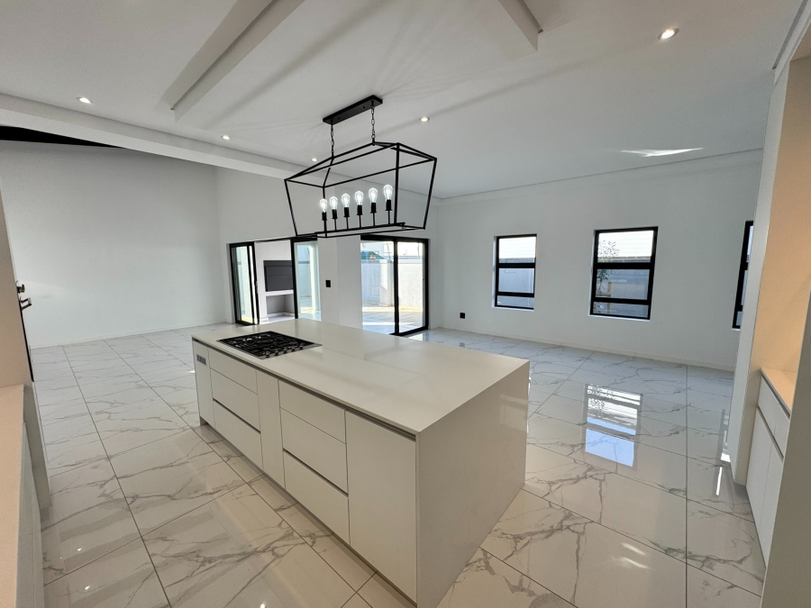 3 Bedroom Property for Sale in Sandown Western Cape